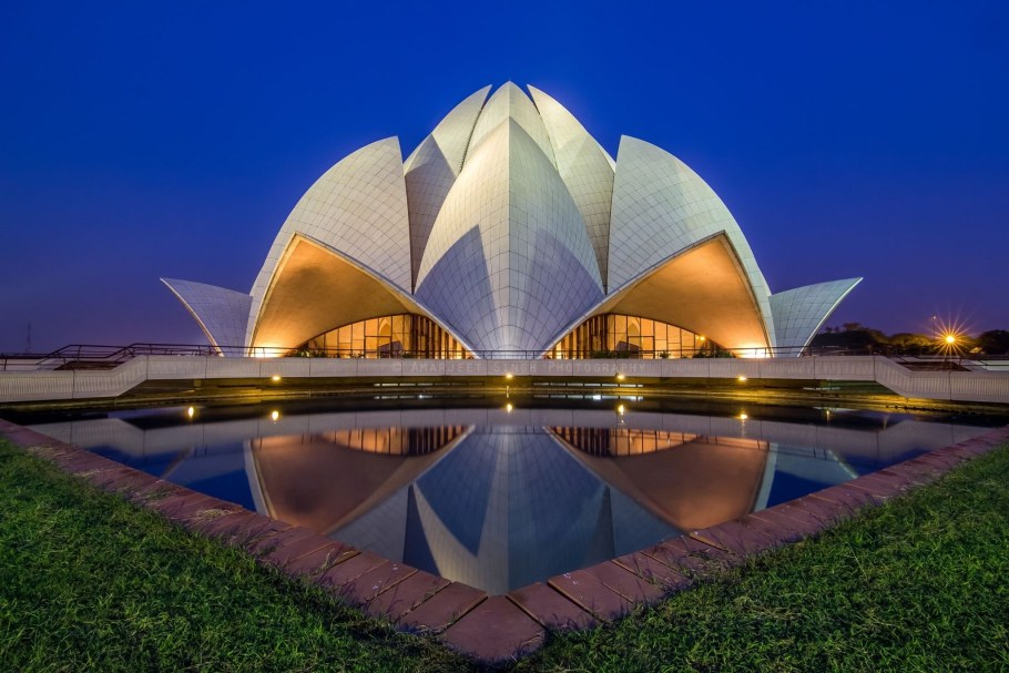 Храм лотоса (Нью-Дели, Индия) архитектура