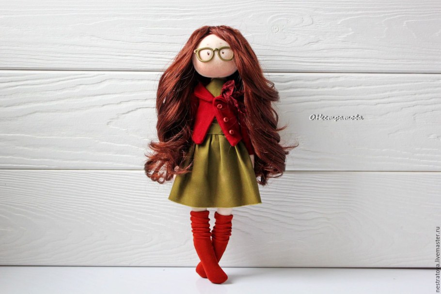 Интерьерные куклы в бело-Красном