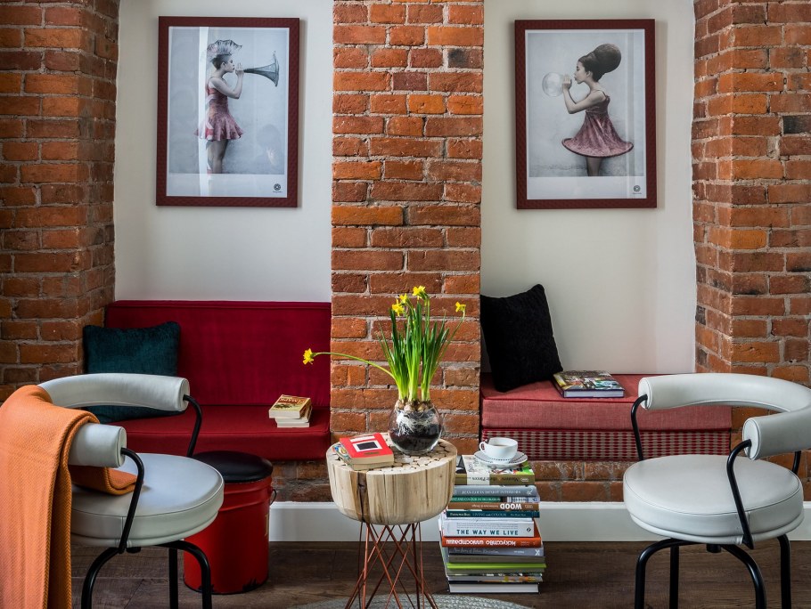 Стена лофт красный кирпич