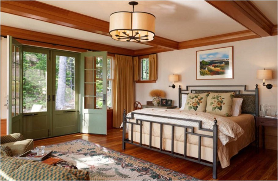 Потолочные балки в интерьере спальни