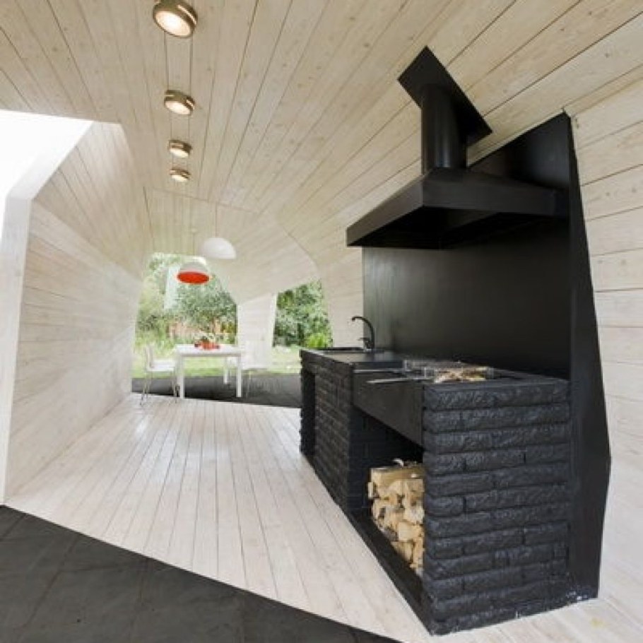 Мангальная зона в стиле лофт из кирпича