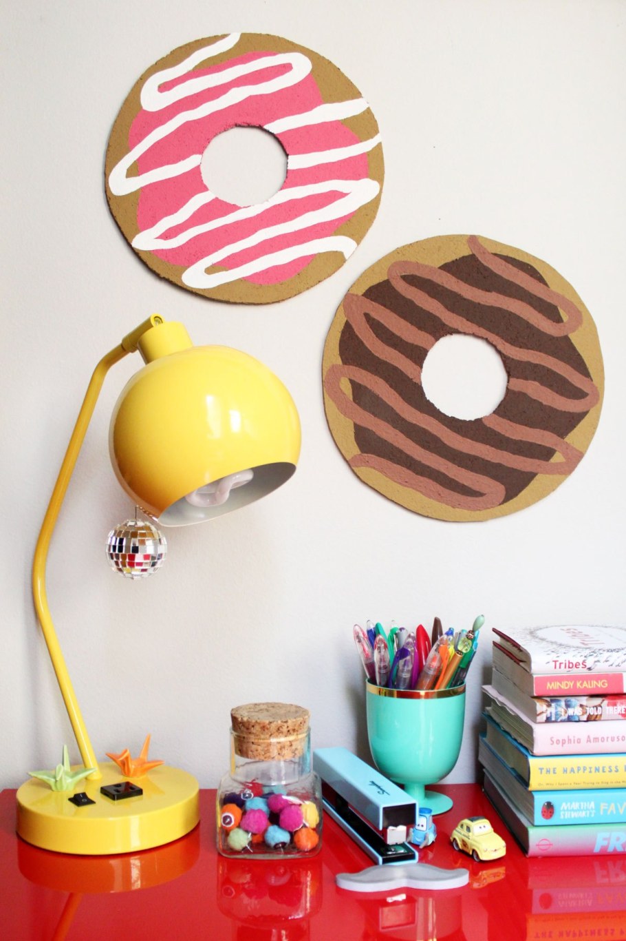 Украшения для комнаты из картона