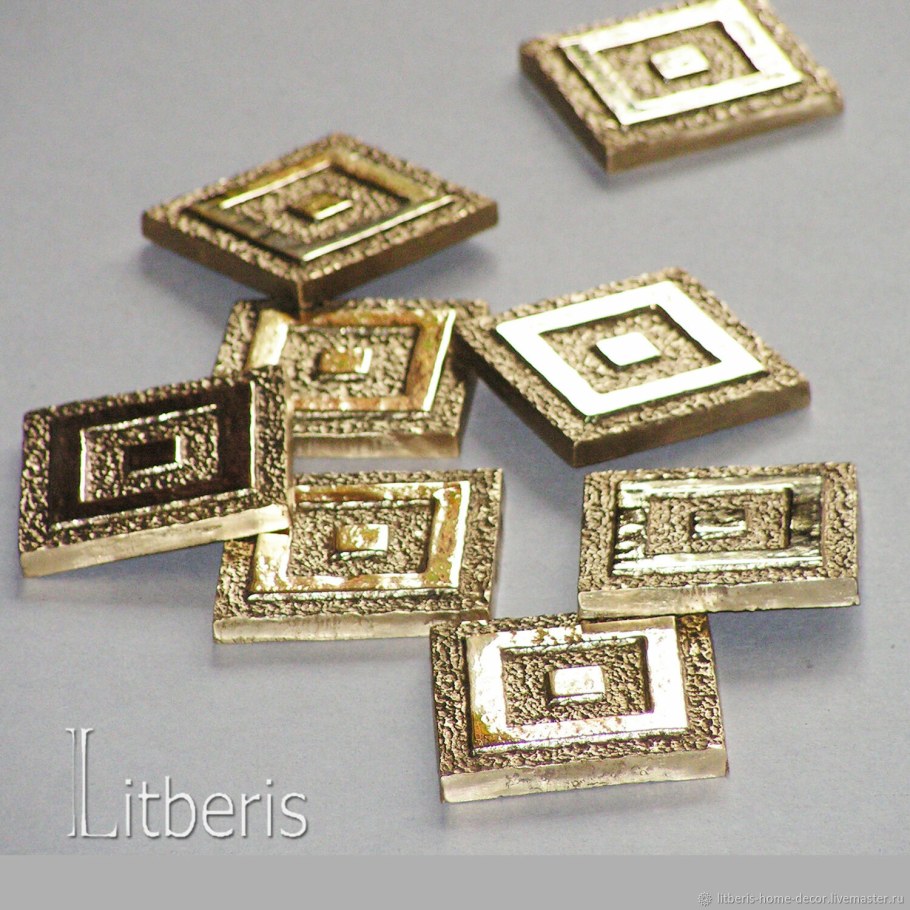 Декоративная вставка из латуни