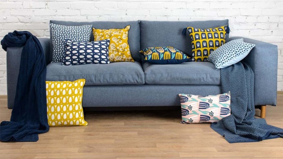 Подушка для дивана