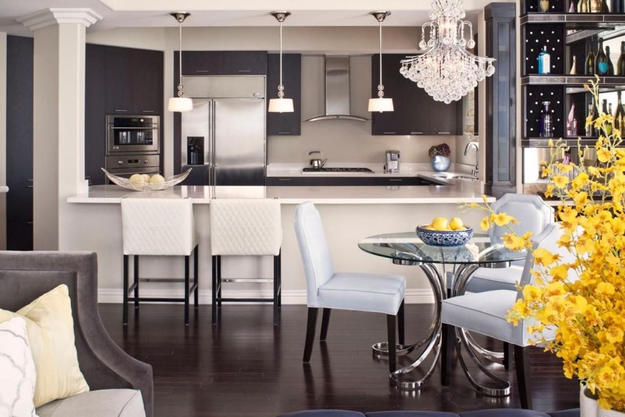 Люстра над обеденным столом