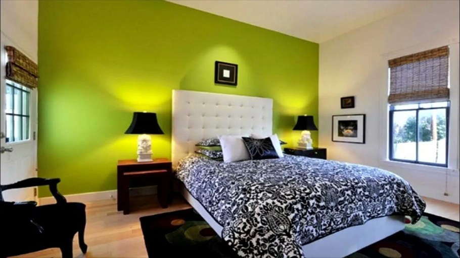 Спальня в ярких тонах