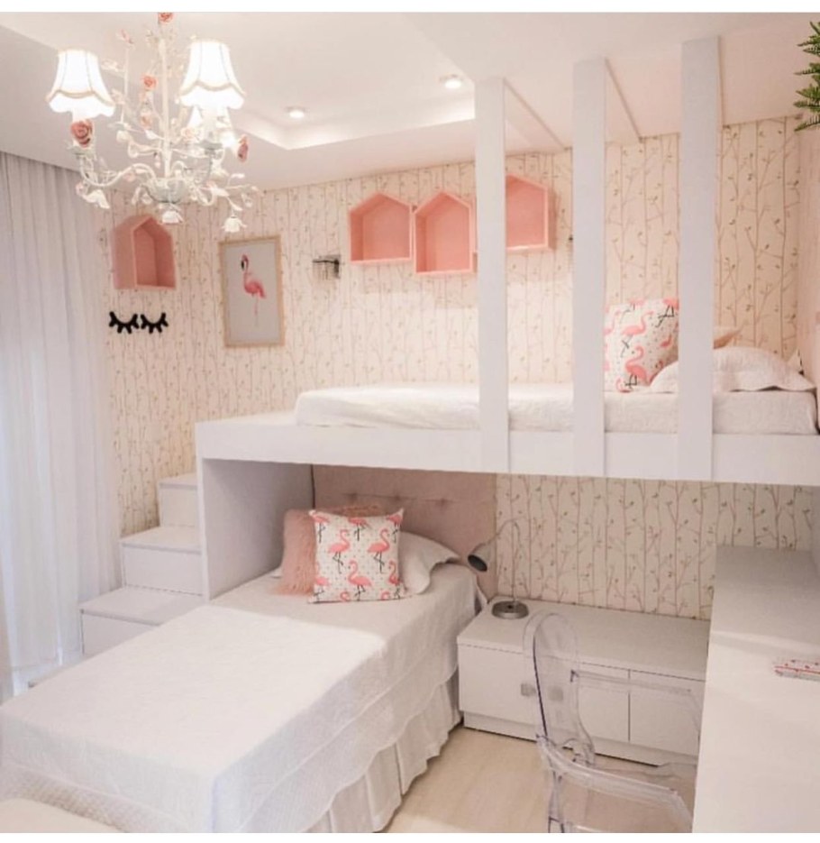 Детская комната для двух девочек
