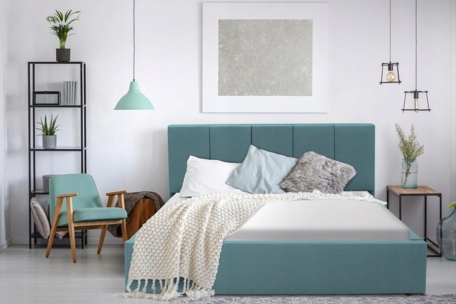 Кровать в стиле Сканди