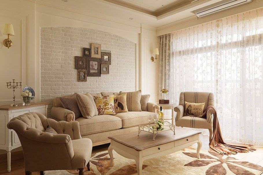 Гостиная в бежевых тонах