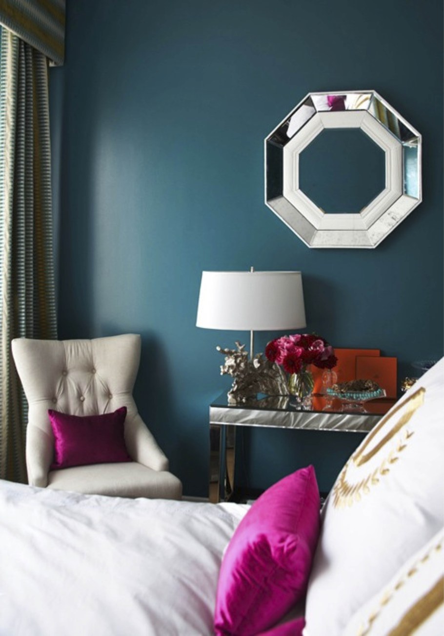 Изумрудный цвет в интерьере