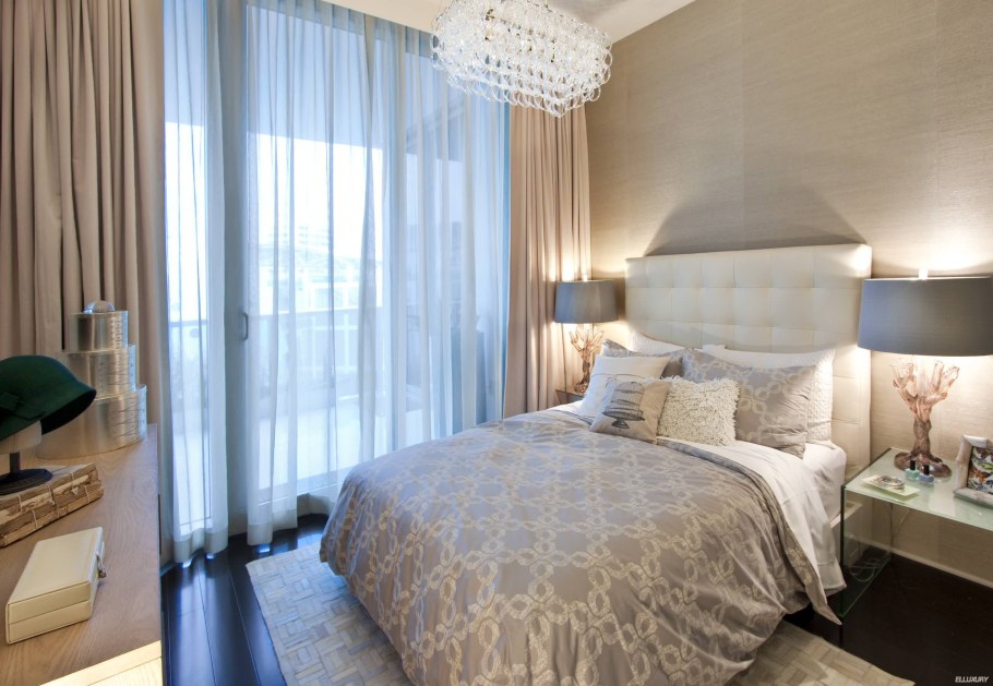 Спальня в бежевых тонах