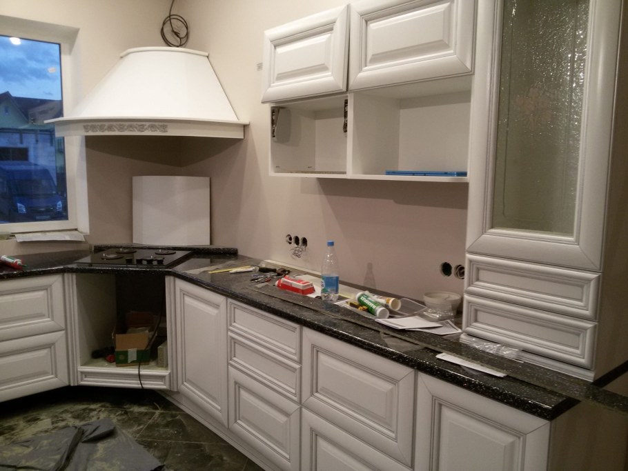 Фасад Роял Вуд кофе