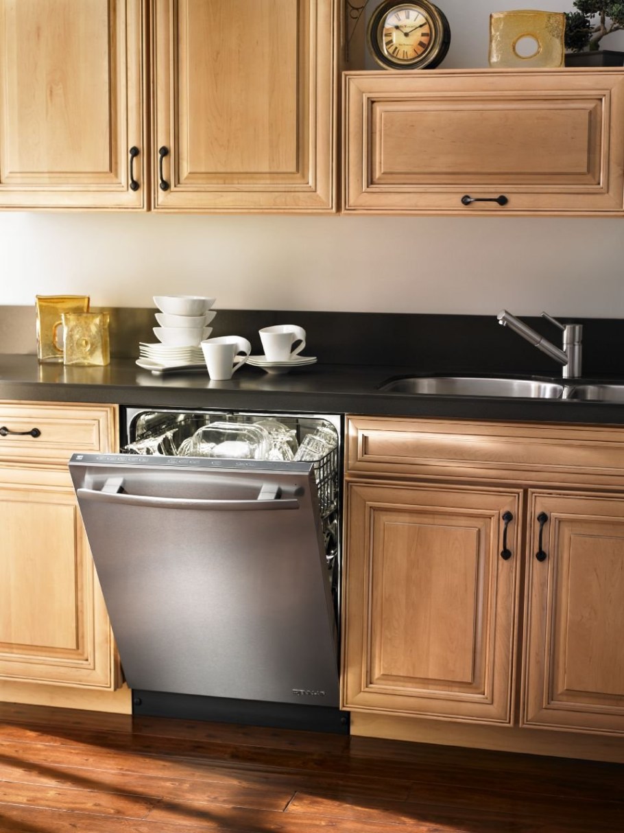 Посудомоечная машина встроенная в кухню