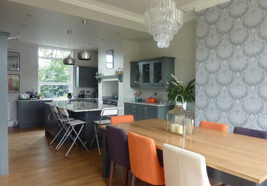 Обои на кухню однотонные