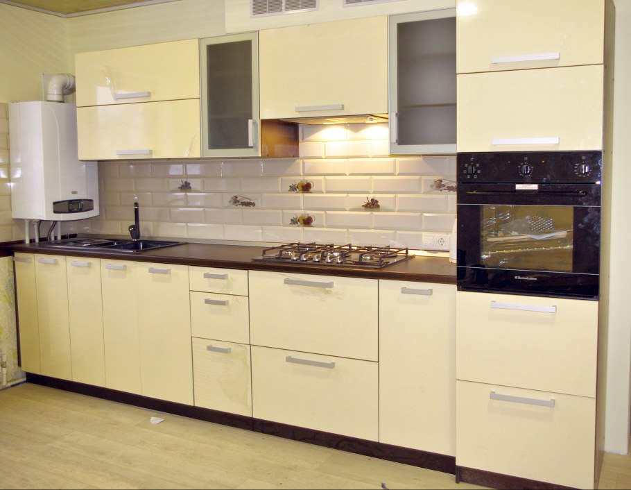 Кухня цвета слоновой кости