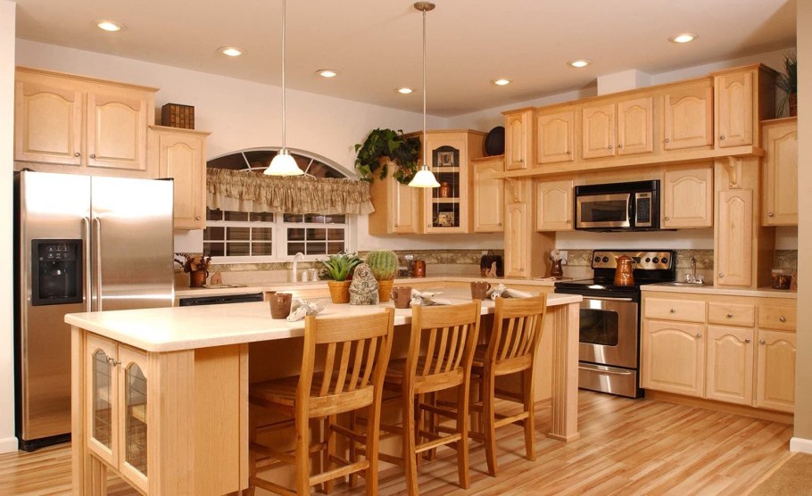 Отделка кухни в частном доме