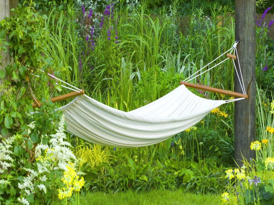 Гамак на природе