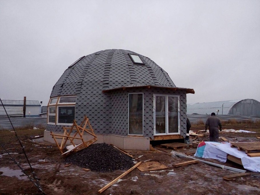 Сферический дом стратодезический купол