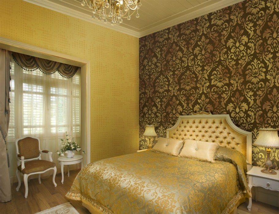 Золотые стены в интерьере