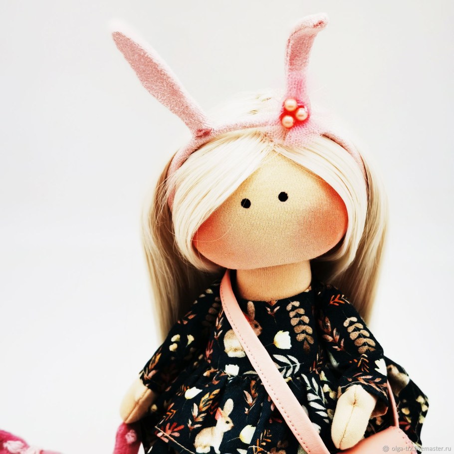Простые красивые куклы из материала