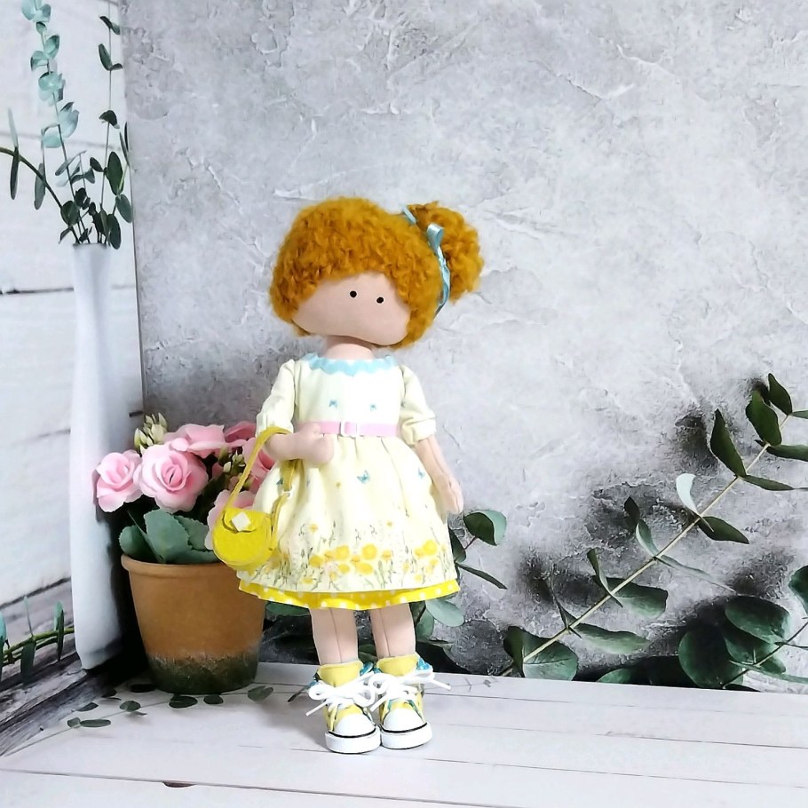 Кукла интерьерная летняя