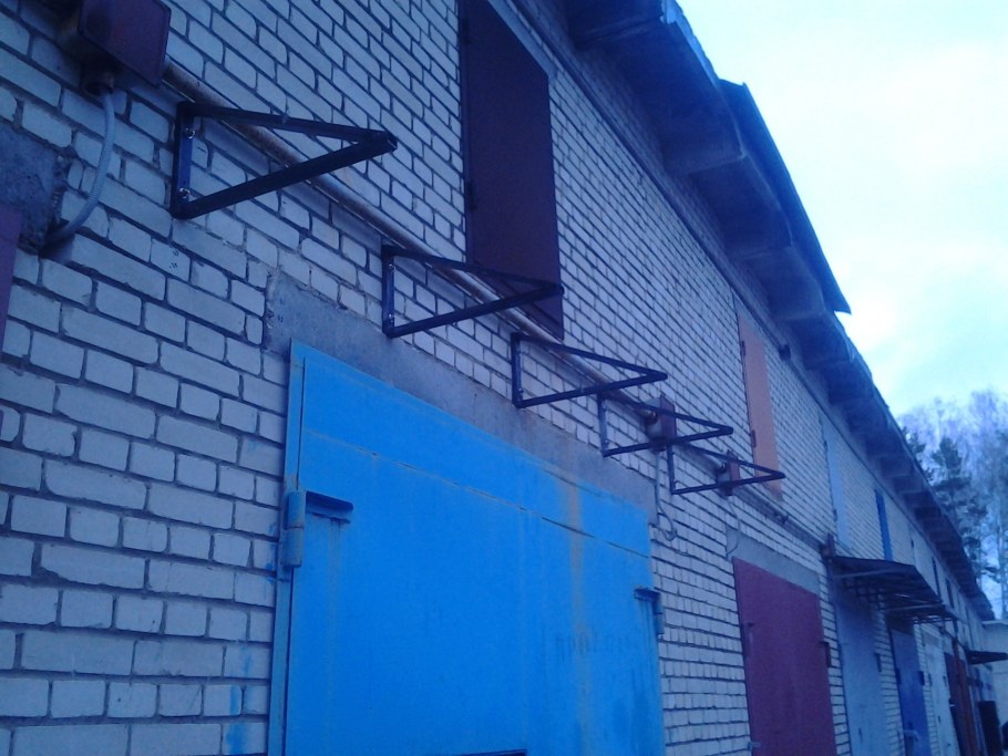 Козырек на крышу гаража