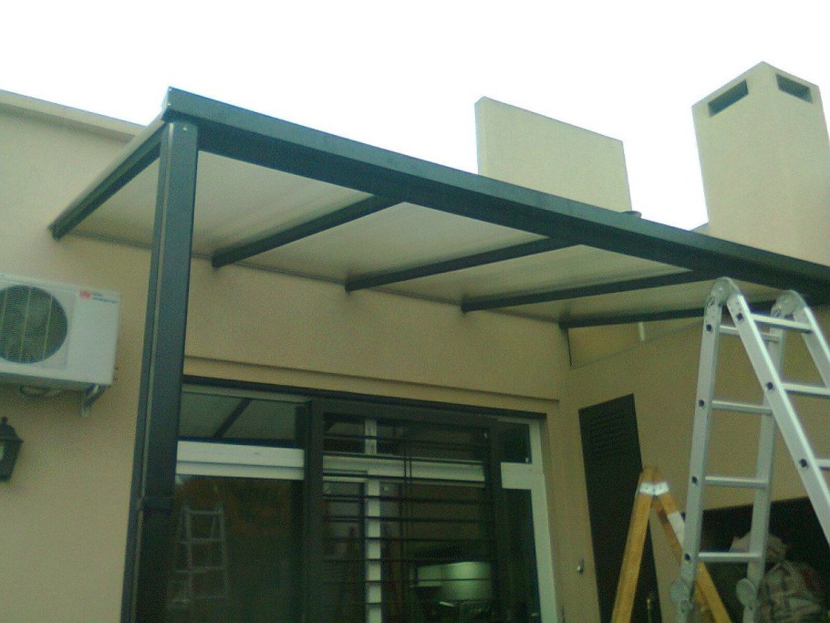 Козырек над воротами гаража