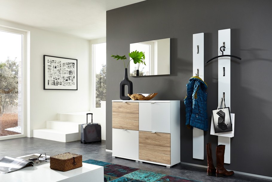 Подвесной комод в прихожую