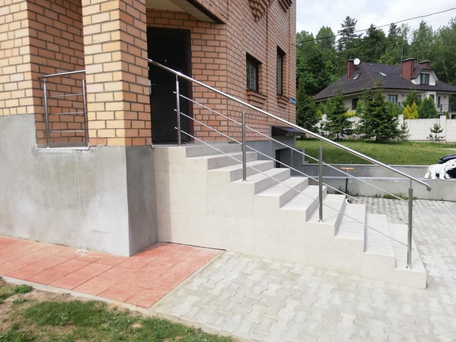 Ограждение крыльца
