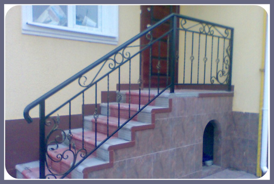 Перила для лестницы из металла