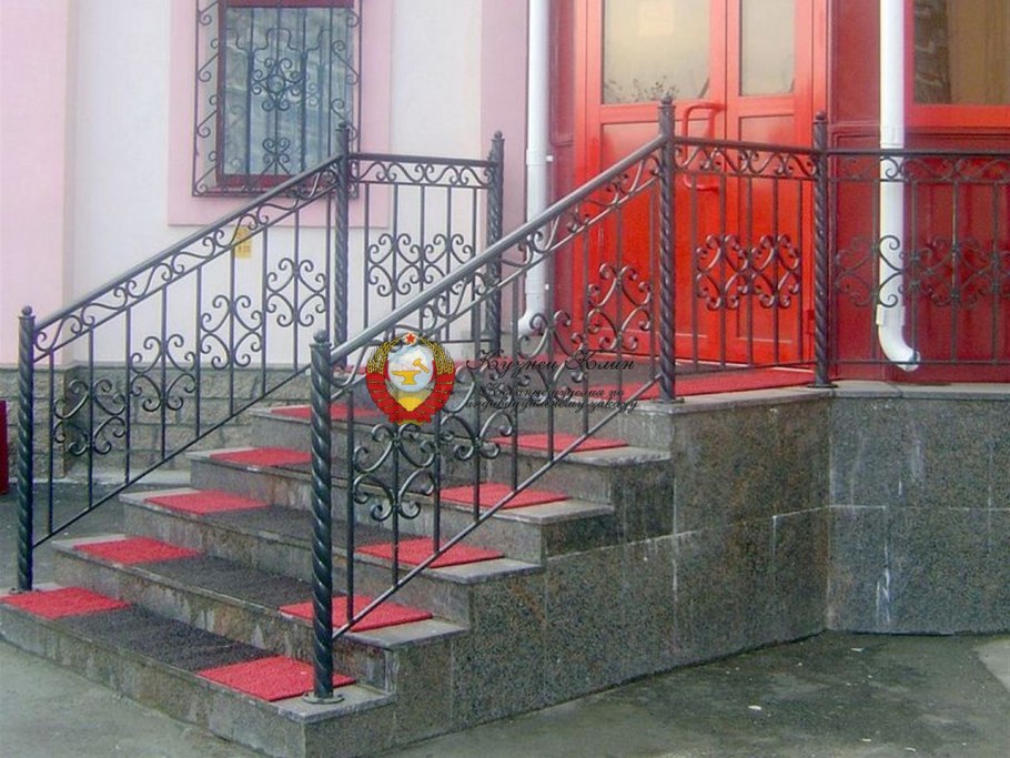 Перила металлические для крыльца