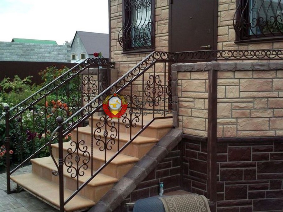 Ограждение крыльца