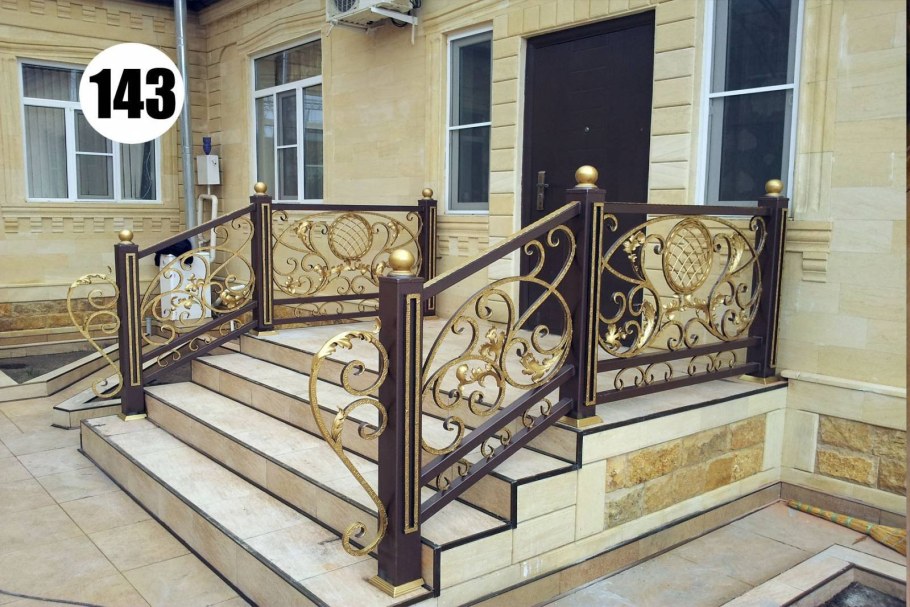 Красивые входные лестницы