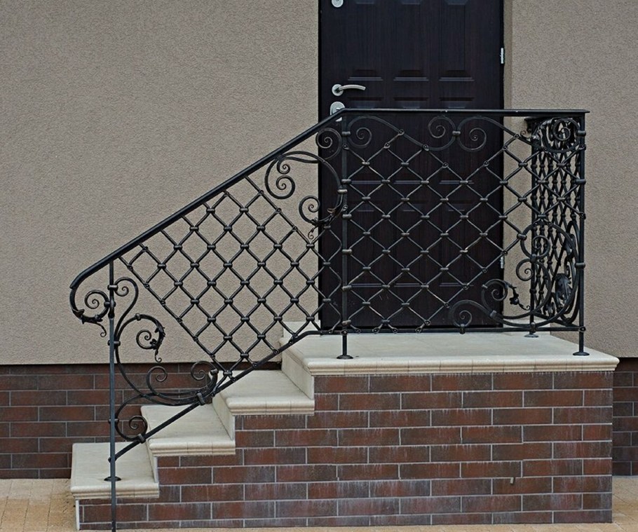 Ограждение крыльца