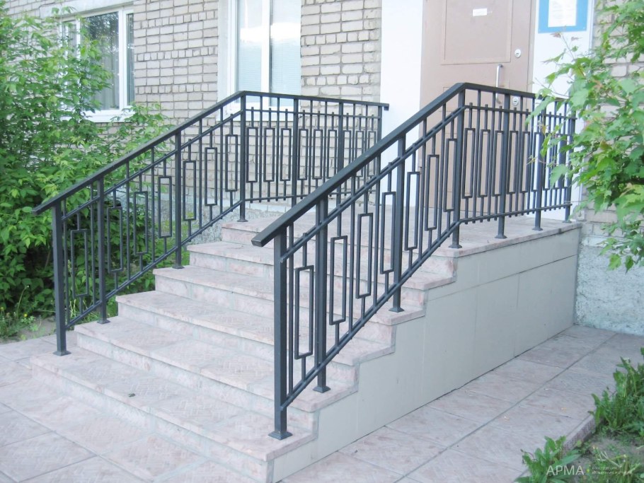 Перила металлические