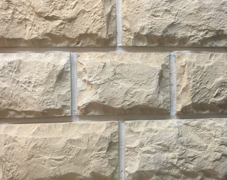 Бежевые декор камни 18,5 на 4.5