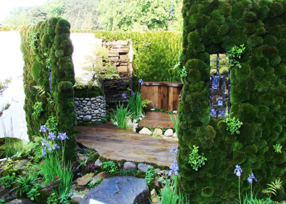 Вертикальное Озеленение в ландшафте