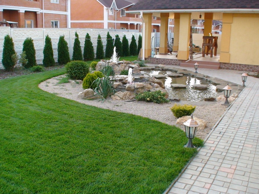 Ландшафт двора