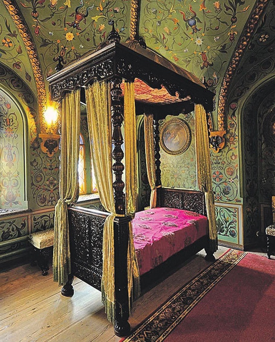 Палаты бояр Романовых опочивальня