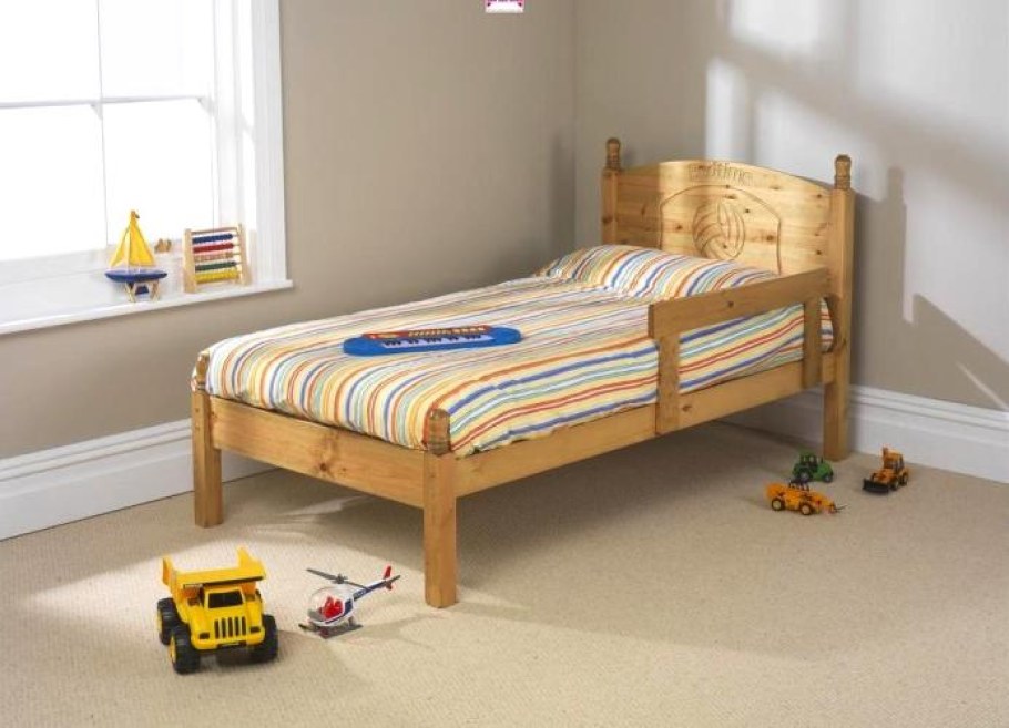 Детский кровать из дерева