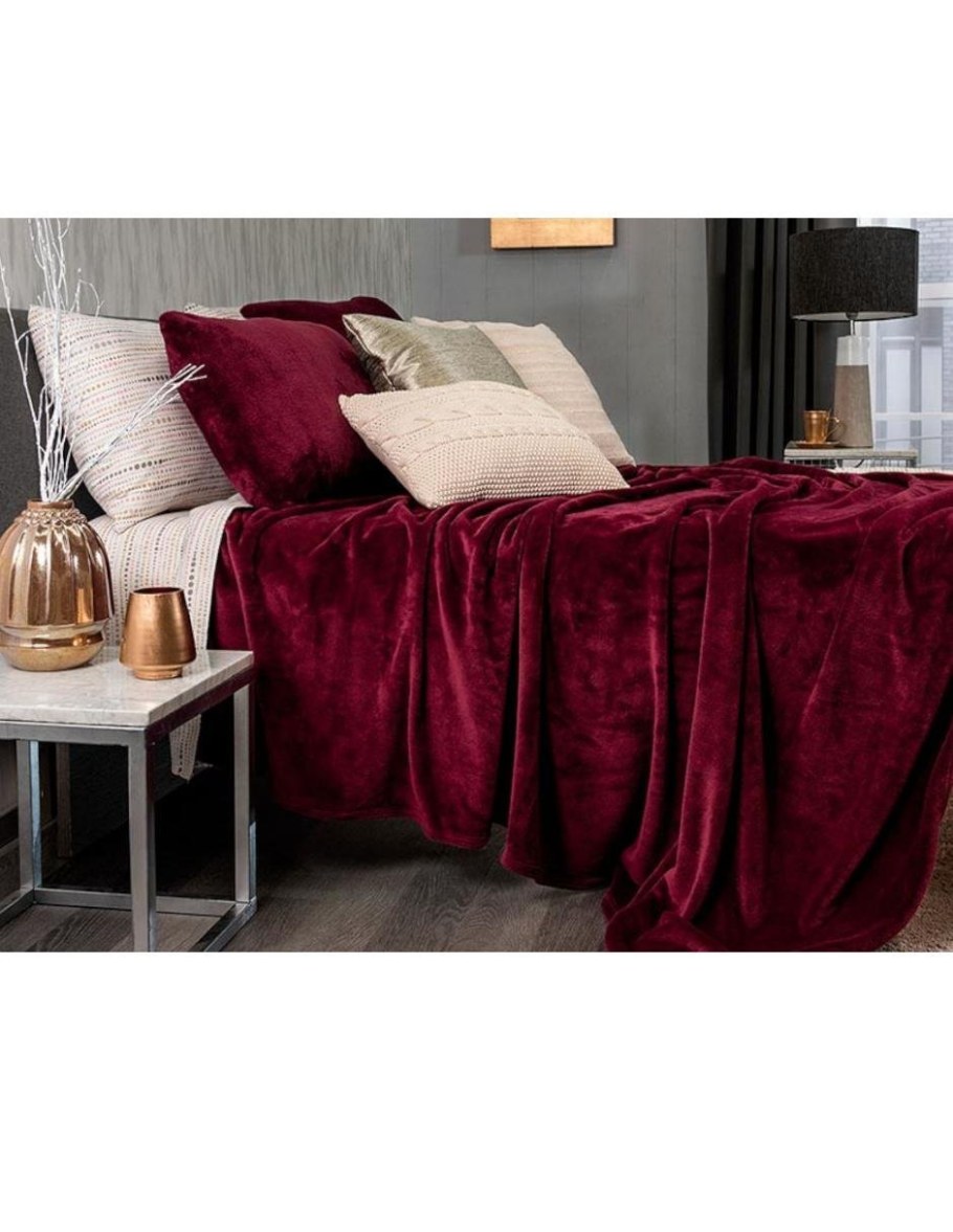 Спальня в винном цвете