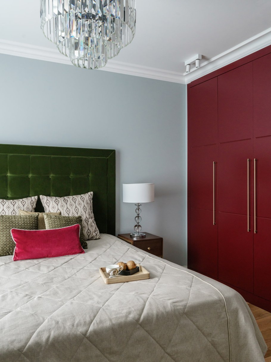 Бордовые стены в интерьере