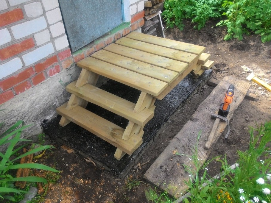 Ступеньки для сарая
