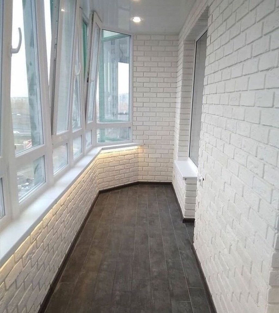 Отделка балкона