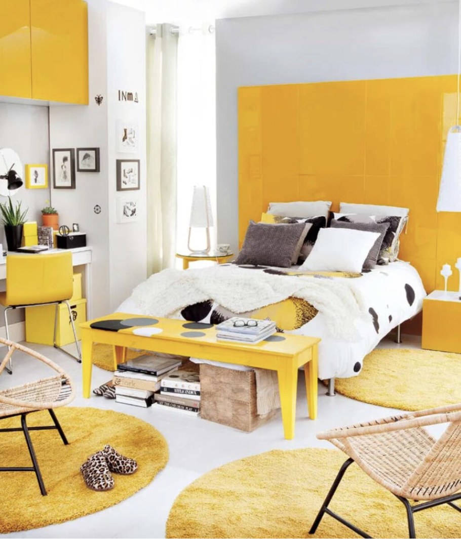 Комната в желтом стиле