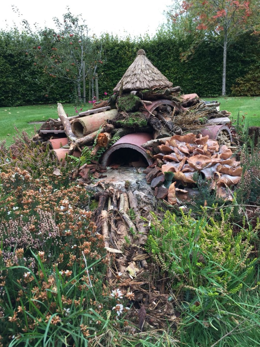 Домик для ежей