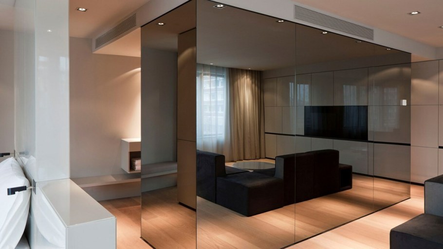 Тонированное зеркало в интерьере