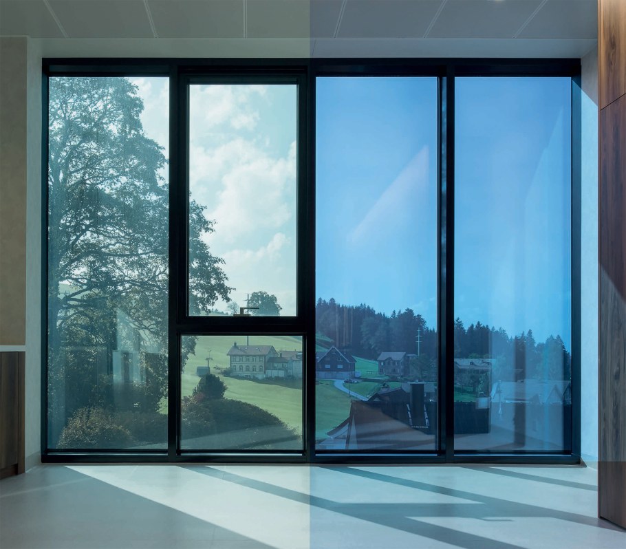 Тонированное стекло