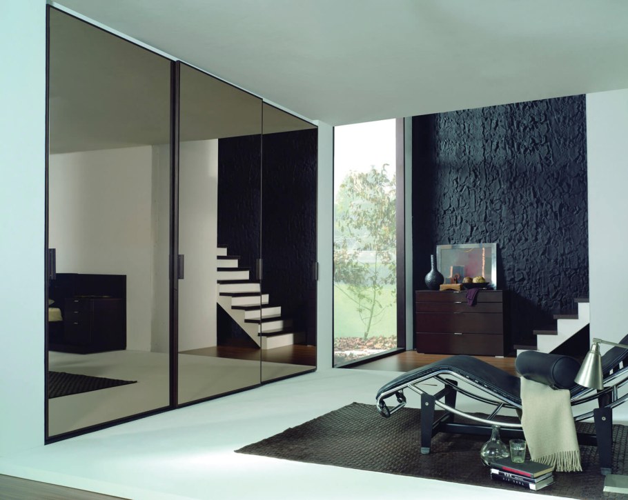 Стильный шкаф