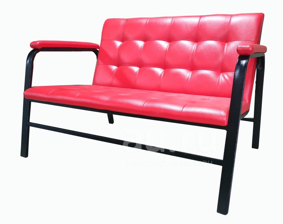 Диван для посетителей